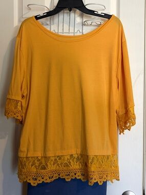 Women’s Lace-Hem Boatneck Top - Mustard